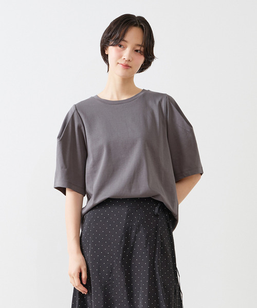 MELROSE claire(メルローズ クレール)の「【微光沢シルケットスムースタックスリーブプルオーバー】(Tシャツ/カットソー・レディース・ブラウン/チャコールグレー/クリーム・FREE)」の2枚目の写真