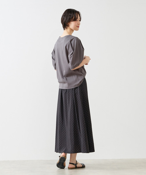 MELROSE claire(メルローズ クレール)の「【微光沢シルケットスムースタックスリーブプルオーバー】(Tシャツ/カットソー・レディース・ブラウン/チャコールグレー/クリーム・FREE)」の21枚目の写真