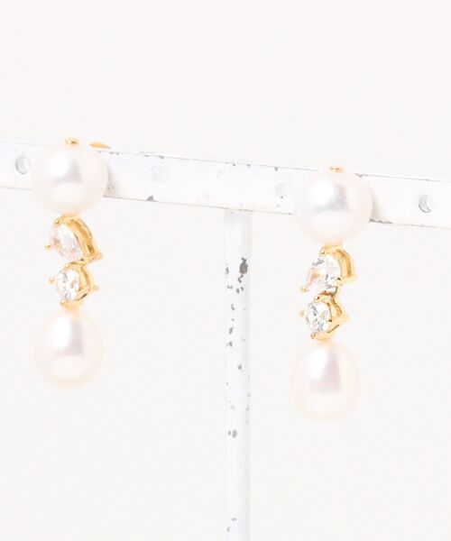 DESIGNWORKS(デザインワークス)の「【Completedworks /コンプリーテッドワークス】パールピアス(ピアス(両耳用)・レディース・ゴールド・フリー)」の8枚目の写真
