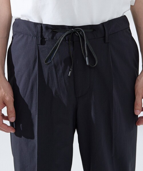 ABAHOUSE GRAY(アバハウスグレイ)の「【リラックスフィット】360°ストレッチ リップストップ スラックス /セットアップ対応(スラックス・メンズ・チャコールグレー/ネイビー/ブラック・48/50/46/44)」の8枚目の写真