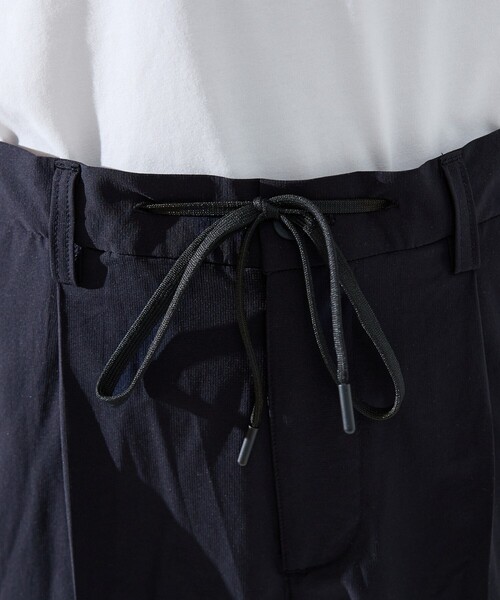 ABAHOUSE GRAY(アバハウスグレイ)の「【リラックスフィット】360°ストレッチ リップストップ スラックス /セットアップ対応(スラックス・メンズ・チャコールグレー/ネイビー/ブラック・48/50/46/44)」の9枚目の写真