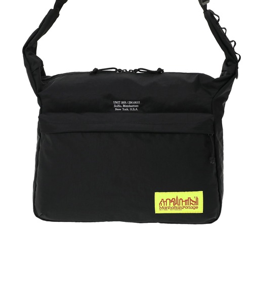 Manhattan Portage(マンハッタンポーテージ)の「VERRAZZANO SHOULDER BAG CORDURA GRINZA IRONWOOD(ショルダーバッグ・メンズ・ブラック・LARGE)」の3枚目の写真