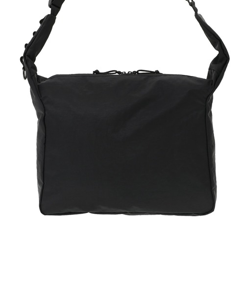 Manhattan Portage(マンハッタンポーテージ)の「VERRAZZANO SHOULDER BAG CORDURA GRINZA IRONWOOD(ショルダーバッグ・メンズ・ブラック・LARGE)」の5枚目の写真