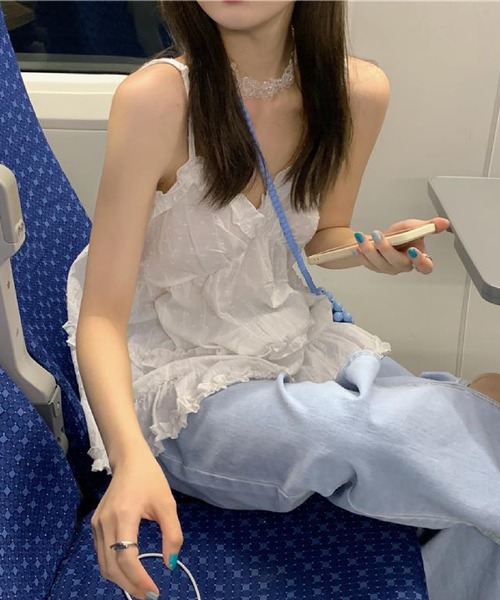 HALEY PESCA（ヘーリーペスカ）の「HALEY PESCA/シアーフリルティアードボリュームキャミソール（キャミソール・レディース・ブラック/ホワイト・FREE）」の14枚目の写真
