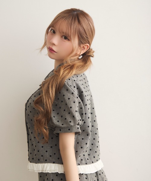 TITTY&CO.(ティティーアンドコー)の「クラシカルドットジャケット(テーラードジャケット・レディース・ライトグレー/チャコールグレー・FREE)」の4枚目の写真