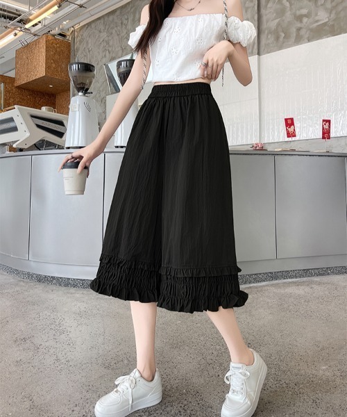 LUCPY(ラクピー)の「裾フリルワイドパンツ(その他パンツ・レディース・カーキ/ブラック/グレー/ホワイト・X-LARGE/LARGE/MEDIUM/SMALL)」の2枚目の写真