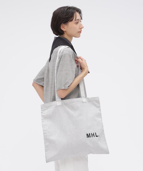 MHL.(エムエイチエル)の「CARBON DYED COTTON TWILL(トートバッグ・レディース・グレー・FREE)」の2枚目の写真