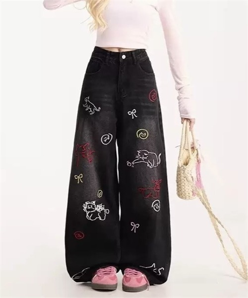FREE STYLISTS(フリー スタイリスト)の「刺繍柄ワイドデニムパンツ(デニムパンツ・レディース・ブラック・XL/L/S/M)」の3枚目の写真