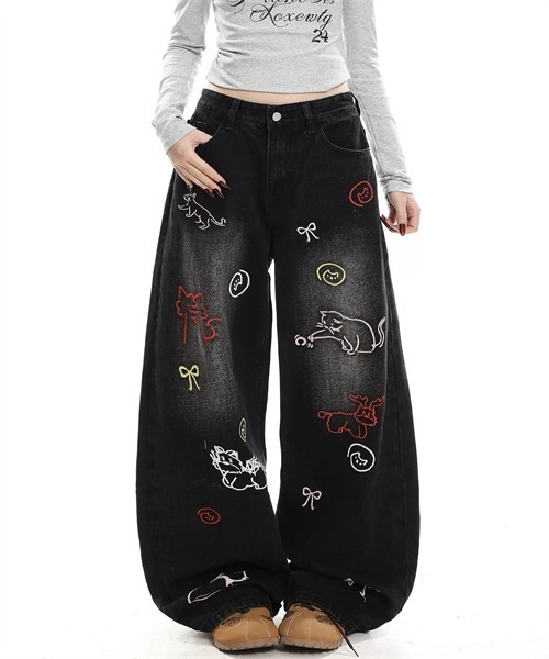 FREE STYLISTS(フリー スタイリスト)の「刺繍柄ワイドデニムパンツ(デニムパンツ・レディース・ブラック・XL/L/S/M)」の7枚目の写真