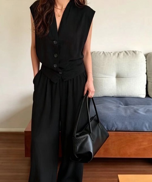 AMAJI(アマジ)の「リネン混 ベスト × ワイドパンツ 2点セット(セットアップ・レディース・ホワイト/ベージュ/ブラック・FREE)」の2枚目の写真