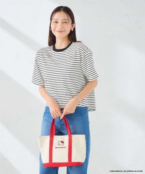 a.v.v(アーヴェヴェ)の「HELLO KITTY クロップドTシャツ(Tシャツ/カットソー・レディース・ネイビー/ホワイト・39)」の13枚目の写真