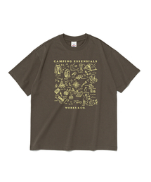 WORKS & CO.（ワークス アンド コー）の「エクスプローラーキャンピンググラフィック半袖Tシャツ（カーキ）（Tシャツ/カットソー）」