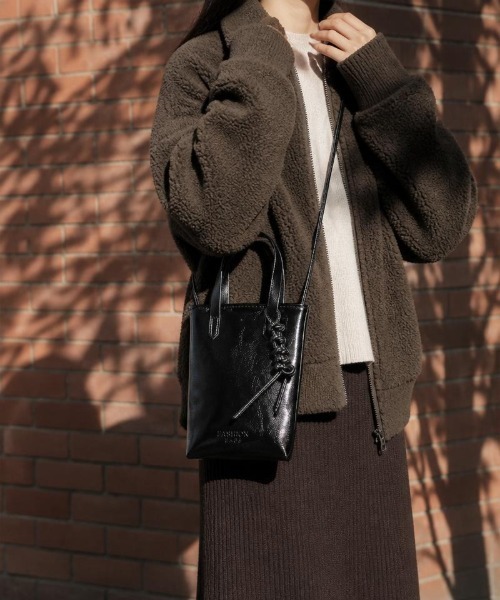 Burner(バーナー)の「【Leathen Leather(レーセンレザー)】マグネット開閉 縦型ミニ2WAYバッグ lea-handbag-7-10【RBT】(ハンドバッグ・メンズ・ブラック/シルバー・FREE)」の7枚目の写真
