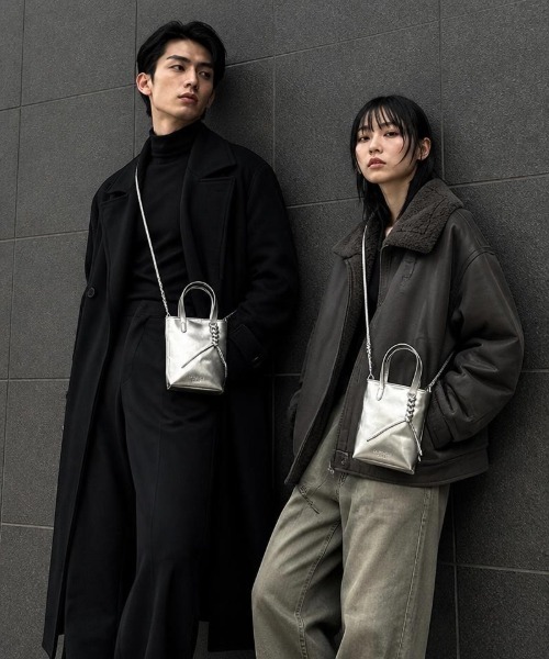 Burner(バーナー)の「【Leathen Leather(レーセンレザー)】マグネット開閉 縦型ミニ2WAYバッグ lea-handbag-7-10【RBT】(ハンドバッグ・メンズ・ブラック/シルバー・FREE)」の19枚目の写真
