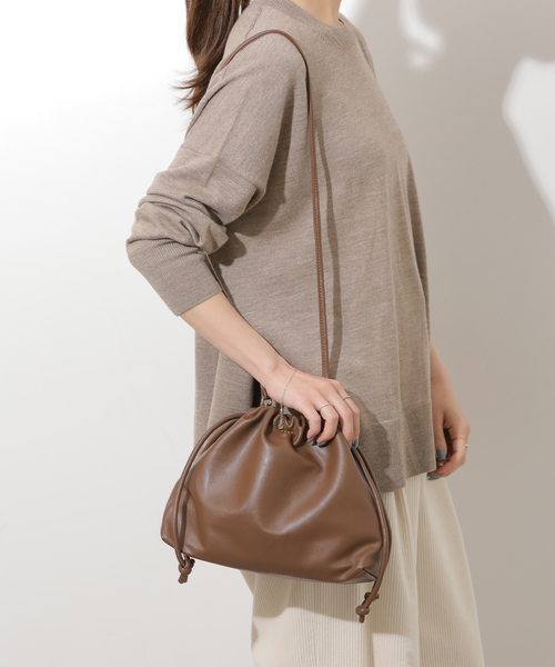 VELETTO(ベレット)の「【VELETTO/ヴェレット】 キンチャクBAG(クラッチバッグ・レディース・ブラック/ブラウン/アイボリー・FREE)」の1枚目の写真