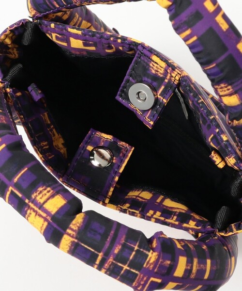 Ray BEAMS(レイビームス)の「【別注】Casselini × Ray BEAMS / ミューズ ボックス ミニ バッグ(トートバッグ・レディース・パープル/ブラック・ONE SIZE)」の4枚目の写真