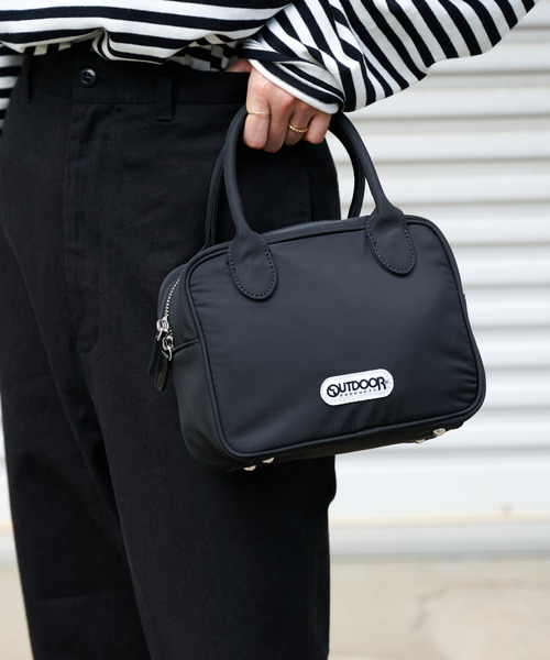 OUTDOOR PRODUCTS(アウトドアプロダクツ)の「2WAY CUBE BAG(ショルダーバッグ・レディース・ピンク/ベージュ/ブラック/ブラウン・FREE)」の9枚目の写真