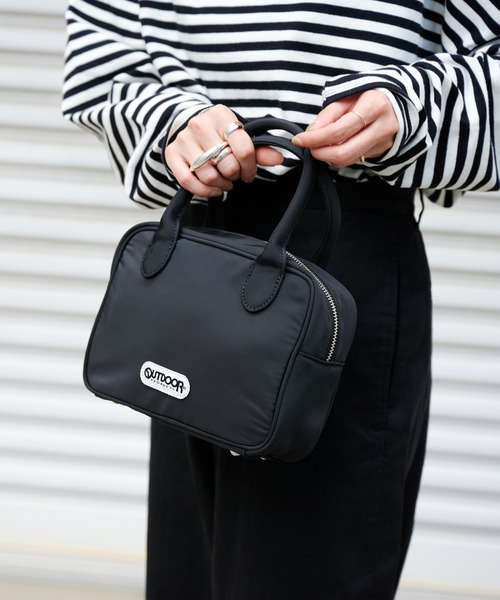 OUTDOOR PRODUCTS(アウトドアプロダクツ)の「2WAY CUBE BAG(ショルダーバッグ・レディース・ピンク/ベージュ/ブラック/ブラウン・FREE)」の10枚目の写真