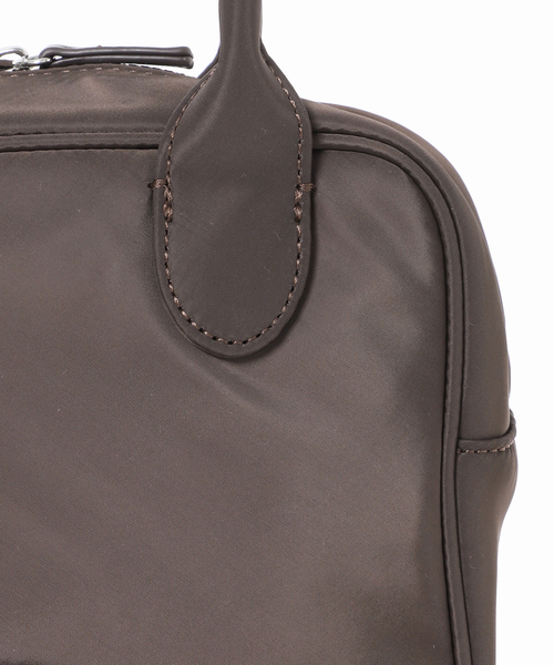 OUTDOOR PRODUCTS(アウトドアプロダクツ)の「2WAY CUBE BAG(ショルダーバッグ・レディース・ピンク/ベージュ/ブラック/ブラウン・FREE)」の6枚目の写真