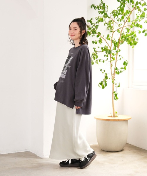 LEPSIM(レプシィム)の「【産前・産後対応】マタニティ/フォトプリント長袖T 1069220(マタニティウェア/グッズ・レディース・チャコールグレー/オフホワイト・FREE)」の8枚目の写真