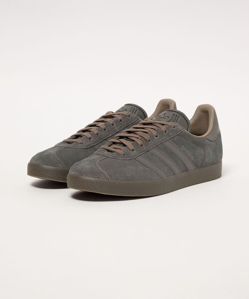 adidas Originals(アディダスオリジナルス)の「【別注】<adidas Originals> GAZELLE ガゼル スニーカー(スニーカー・メンズ・ダークグレー・26.5cm/28cm/26cm/27cm/27.5cm)」の2枚目の写真