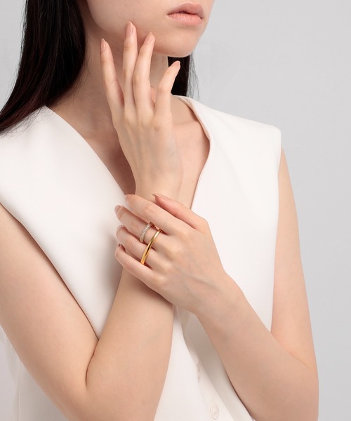 PLUS VENDOME(プラス ヴァンドーム)の「MAKI KANEKO × PLUSV collaboration_ダブルフィンガーリング(リング・レディース・ゴールド/シルバー・13号)」の9枚目の写真