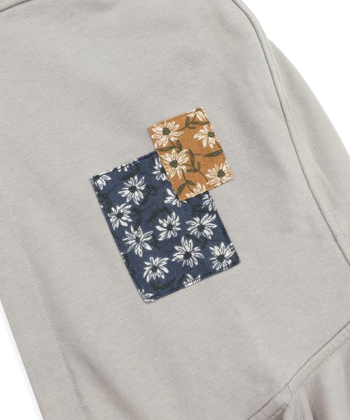 RuNaKi'Hu'(ルナキフ)の「WXJ058 コミチ 花柄配色フードジップアップ (DARK BEIGE)(パーカー・レディース・その他・1/2)」の6枚目の写真