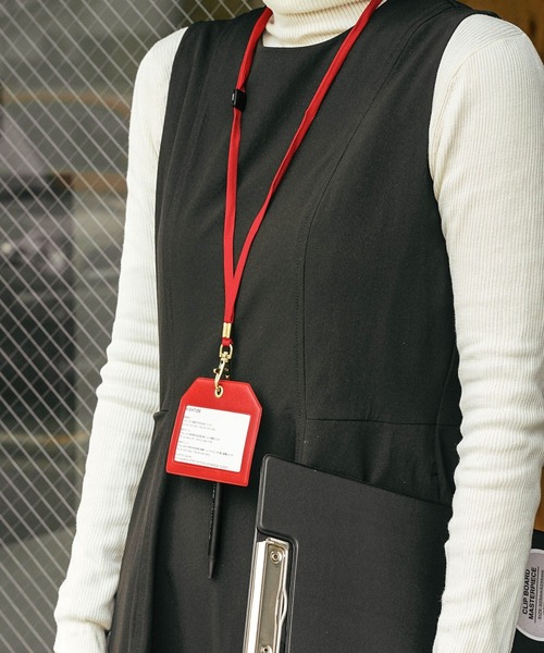 HIGHTIDE（ハイタイド）の「classic クラシック IDカードホルダー パスケース 定期入れ（パスケース・レディース・ブラウン/レッド/グリーン/ネイビー/ブラック/アイボリー/ホワイト・FREE）」の21枚目の写真