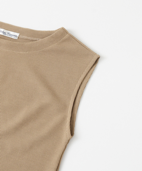 URBAN RESEARCH（アーバンリサーチ）の「機能素材サーマルカットソー（Tシャツ/カットソー・レディース・ベージュ/オフホワイト/ブラック/レッド・FREE）」の7枚目の写真