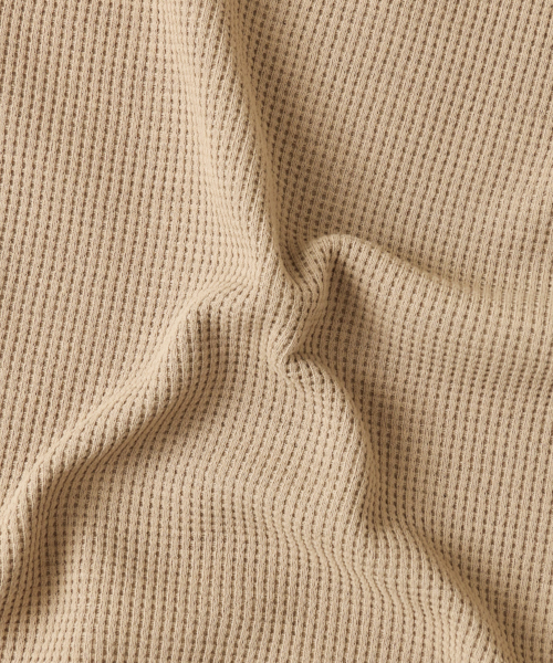 URBAN RESEARCH（アーバンリサーチ）の「機能素材サーマルカットソー（Tシャツ/カットソー・レディース・ベージュ/オフホワイト/ブラック/レッド・FREE）」の9枚目の写真