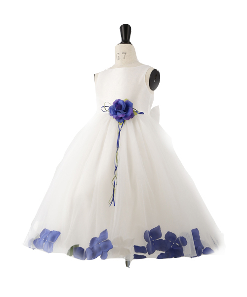 Catherine Cottage（キャサリンコテージ）の「花びら揺れるロマンティックドレス（ドレス・キッズ・グリーン/ピンク/ボルドー/ホワイト/イエロー/コーラルピンク/ライラック/パープル/ブルー・140/130/150/110/120/100/130L/160/120L/160L/140L）」の3枚目の写真