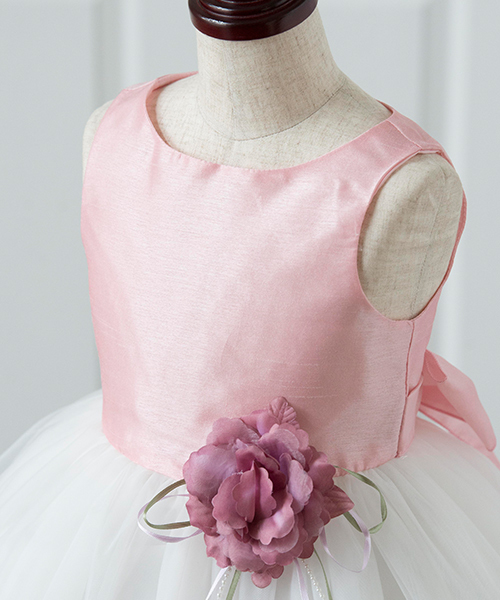 Catherine Cottage（キャサリンコテージ）の「花びら揺れるロマンティックドレス（ドレス・キッズ・グリーン/ピンク/ボルドー/ホワイト/イエロー/コーラルピンク/ライラック/パープル/ブルー・140/130/150/110/120/100/130L/160/120L/160L/140L）」の19枚目の写真