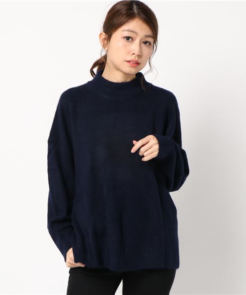 earth music&ecology（アースミュージックアンドエコロジー）の「・BIGニットプルオーバー（ニット/セーター・レディース・ブルー/ネイビー/キャメル/ライトグレー/イエロー/アイボリー・FREE）」の4枚目の写真