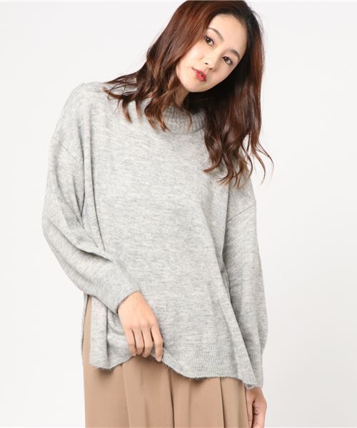 earth music&ecology（アースミュージックアンドエコロジー）の「・BIGニットプルオーバー（ニット/セーター・レディース・ブルー/ネイビー/キャメル/ライトグレー/イエロー/アイボリー・FREE）」の3枚目の写真