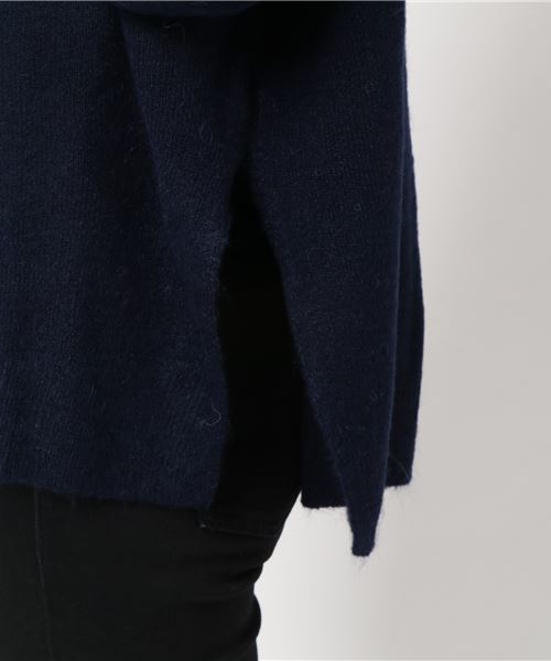 earth music&ecology（アースミュージックアンドエコロジー）の「・BIGニットプルオーバー（ニット/セーター・レディース・ブルー/ネイビー/キャメル/ライトグレー/イエロー/アイボリー・FREE）」の11枚目の写真