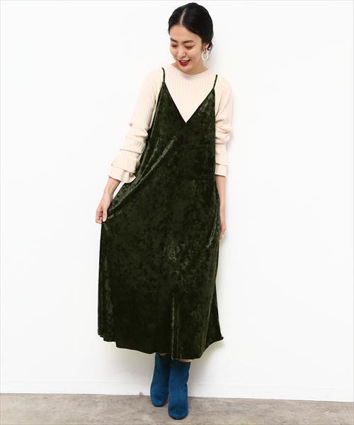ADAM ET ROPE'（アダムエロペ）の「ベロアヘムフレアキャミドレス（ワンピース・レディース・キャメル/ダークグリーン/ブルー・FREE）」の6枚目の写真