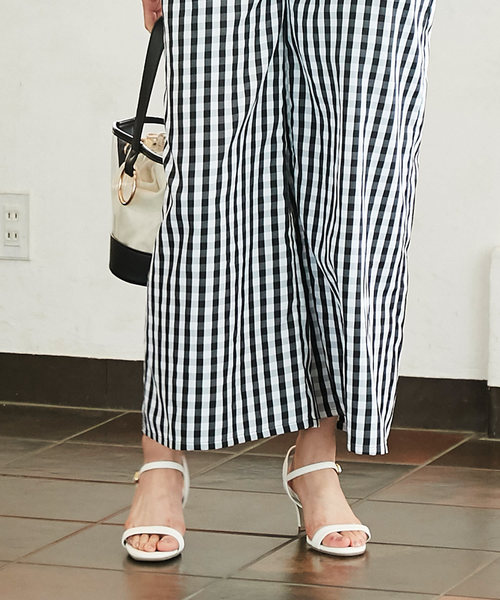 KOBE LETTUCE（コウベレタス）の「華奢見えアンクルストラップ6cmヒールシンプルカラーサンダル シューズ レディース[I1557]神戸レタス（サンダル・レディース・ホワイト/ドット/ベージュ/パープル系その他/グリーン/イエロー/ブラック/シルバー/パイソン・L/LL/M/S）」の2枚目の写真