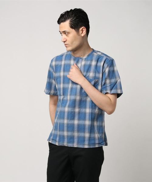 L&H(エルアンドエイチ)の「プルオーバークルーネック半袖チェックシャツ(シャツ/ブラウス・メンズ・ブルー/ネイビー・MEDIUM/LARGE)」の5枚目の写真