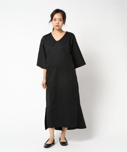 KOBE LETTUCE（コウベレタス）の「バック裾フリル切り替えVネックワンピース＊レディース/ロング丈[E1924]神戸レタス（ワンピース・レディース・ブラック/ベージュ/ブラウン・FREE）」の6枚目の写真