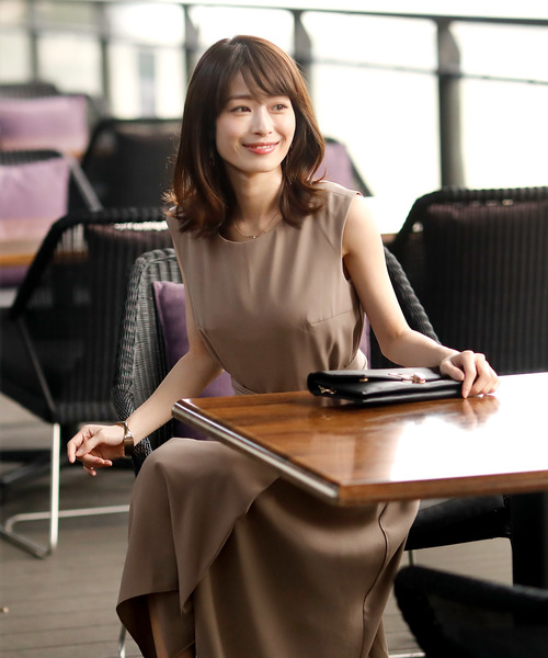 PourVous(プールヴー)の「結婚式 ワンピースドレスアシンメトリー ミモレ丈&ノースリーブ 大きいサイズ フォーマル オケージョンドレス お呼ばれ 二次会 成人式 (ドレス・レディース・ネイビー/モカ/カーキ・4L/S/M/L/XL/XXL)」の8枚目の写真