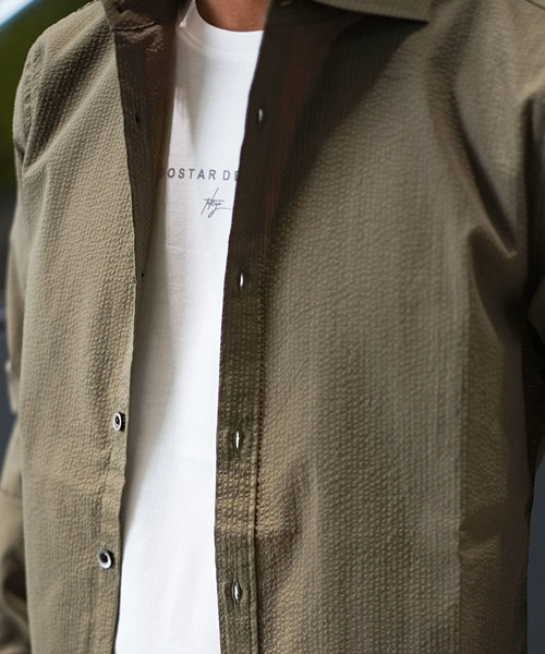 GOSTAR DE FUGA（ゴスタール ジフーガ）の「長袖シアサッカーシャツ（シャツ/ブラウス・メンズ・ホワイト×ネイビー/カーキ/ネイビー/ホワイト・M/L/XL）」の8枚目の写真