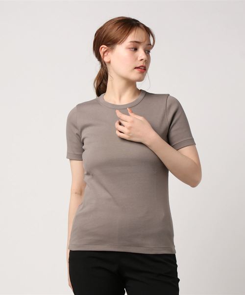 ESTNATION(エストネーション)の「ESTNATION / プレミアムコットンTシャツ(Tシャツ/カットソー・レディース・ブラック/オフホワイト/グレー・38)」の9枚目の写真