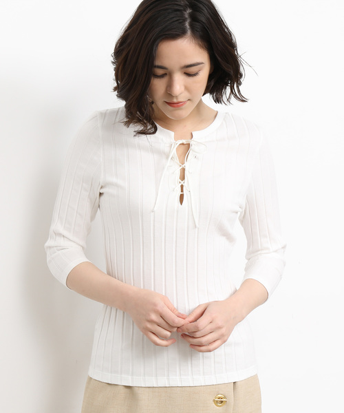 SALON adam et rope'（サロン アダム エ ロペ）の「【2WAY】ワイドテレコバックレースアッププルオーバー（Tシャツ/カットソー・レディース・チャコールグレー/オフホワイト/ベージュ・FREE）」の5枚目の写真