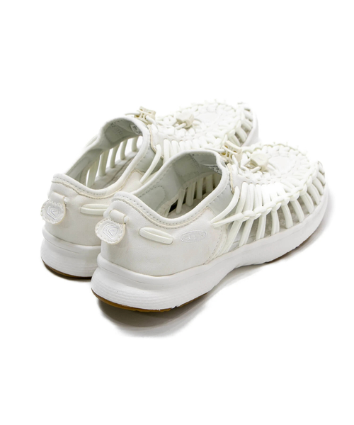 KEEN(キーン)の「KEEN/キーン UNEEK O2(サンダル・メンズ・ホワイト/ブラック・27.0cm/28.0cm/26.0cm)」の6枚目の写真