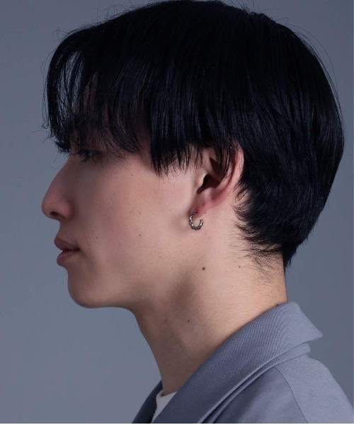 LION HEART（ライオンハート）の「【限定展開】“LH-1”G型ピアス（ツイスト）/サージカルステンレス（金属アレルギー対応）【LION HEART / ライオンハート】（ピアス（片耳用）・メンズ・ブラック/シルバー/ゴールド/ライトブラック・ONE SIZE）」の18枚目の写真