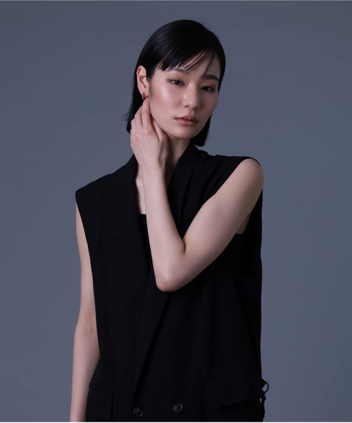 LION HEART（ライオンハート）の「【限定展開】“LH-1”G型ピアス（ツイスト）/サージカルステンレス（金属アレルギー対応）【LION HEART / ライオンハート】（ピアス（片耳用）・メンズ・ブラック/シルバー/ゴールド/ライトブラック・ONE SIZE）」の15枚目の写真