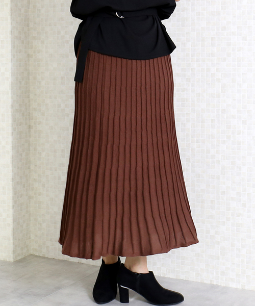 n'ee-ne（ネーネ）の「12Gニットプリーツスカート（スカート・レディース・ブラック/ベージュ/ブラウン/ブルー・FREE）」の11枚目の写真