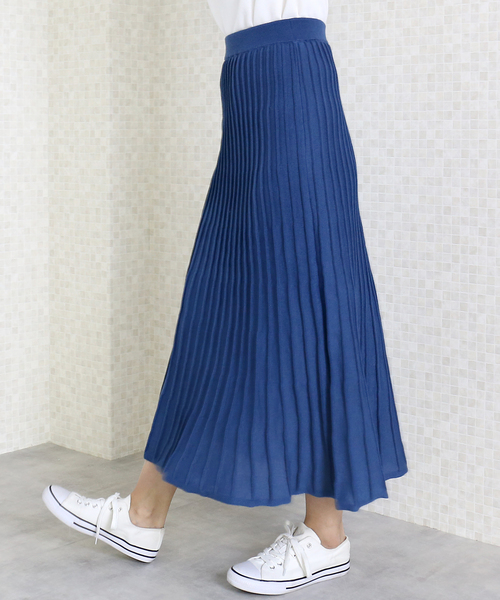 n'ee-ne（ネーネ）の「12Gニットプリーツスカート（スカート・レディース・ブラック/ベージュ/ブラウン/ブルー・FREE）」の16枚目の写真