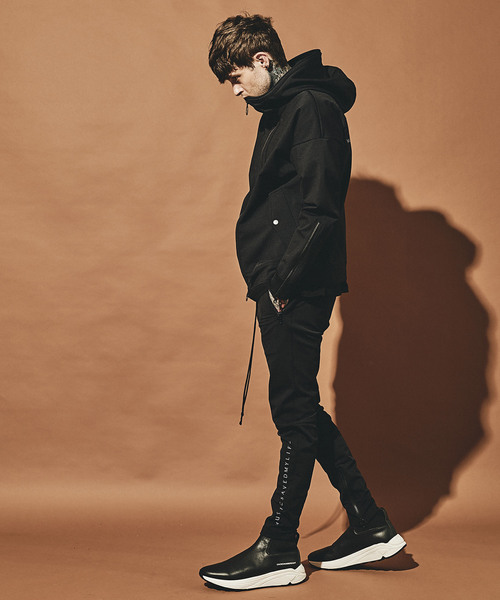 MSML（エムエスエムエル）の「SKINNY ZIP JERSEY PANTS（その他パンツ・メンズ・ブラック/グレー・S/M/L）」の9枚目の写真