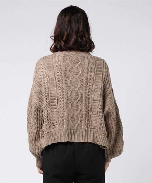 rps（アールピーエス）の「ケーブルニットショートカーディガン（カーディガン/ボレロ・レディース・アイボリー/モカ/グレイッシュベージュ・M）」の4枚目の写真